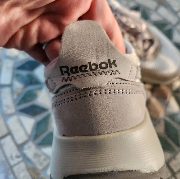 Reebok X Pleasures Classic Leather Legacy 'California Desert' Mens 5 Womens 7 - Picture 6 of 9